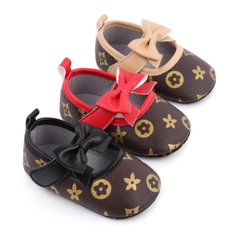 Baby Girls Shoes Love Bow Soft Soled Non-slip Footwear First Walkers Crib Shoes Toddler Girls Shoes